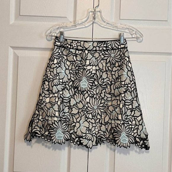 Self Portrait "Poppy" Floral Guipure Lace Skirt - Picture 3 of 11